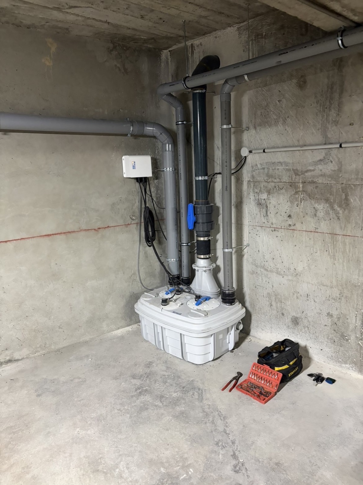 Station de relevage SFA installée dans un sous-sol